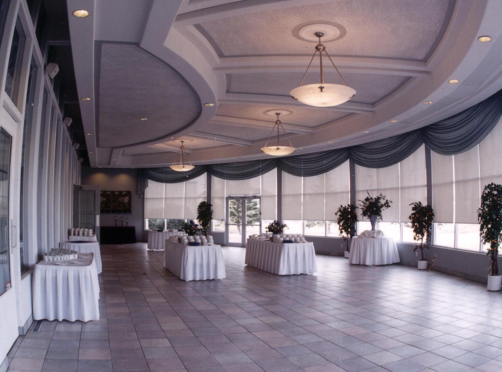 Chateau Louis Hotel & Conference Centre Edmonton Exterior foto